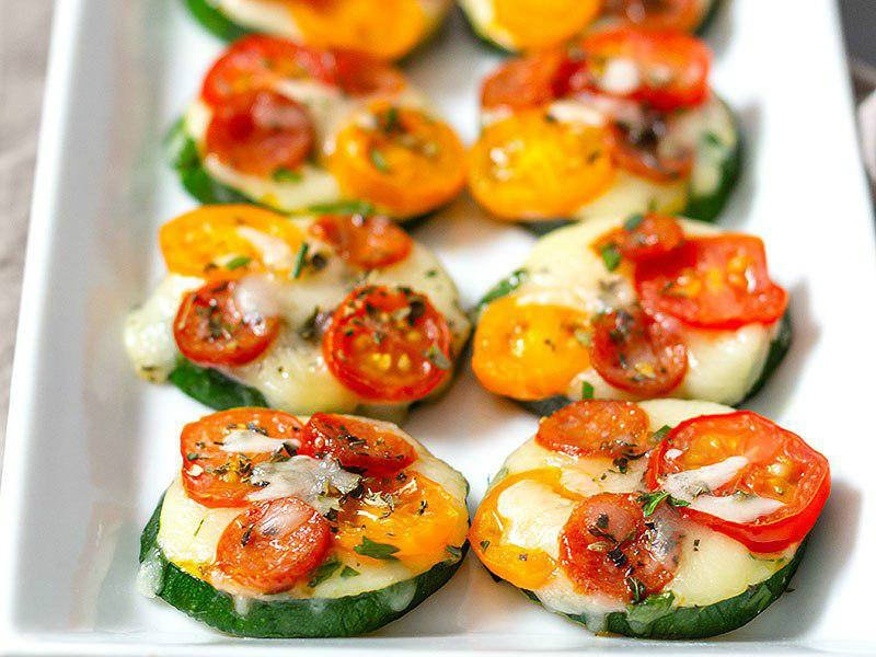 zucchini mini pizzas