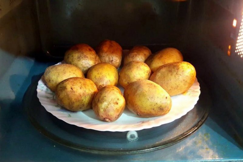 microwave potatoes