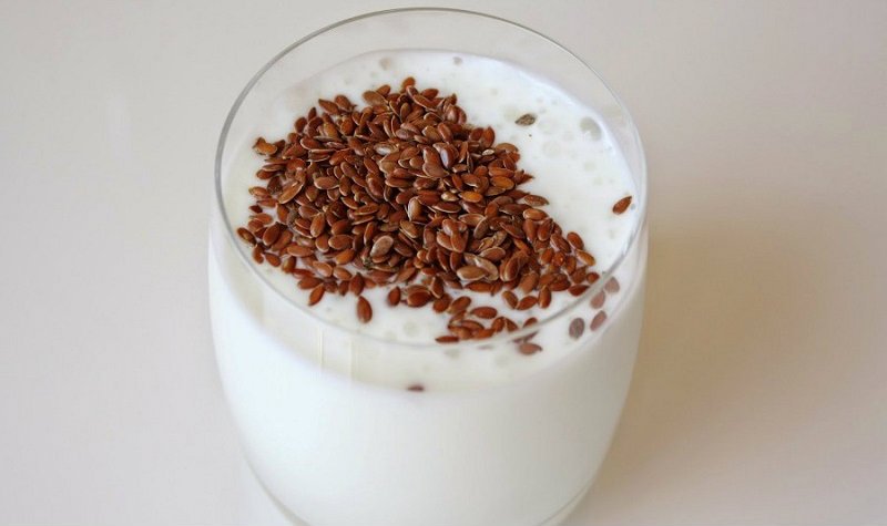 kefir and flax seeds