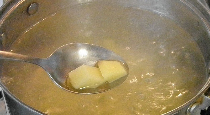 boiled potatoes