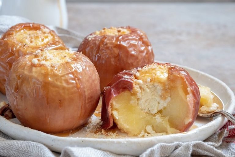 How To Bake Apples In The Oven Cook It