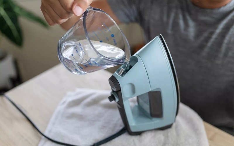 how to clean the inside of an iron