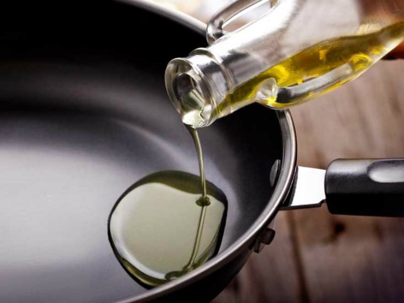 How to Know When Oil Is Hot Enough for Frying Cook It