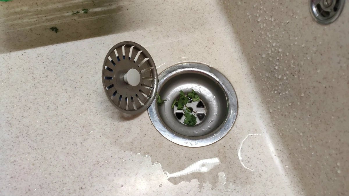 kitchen sink clogs up