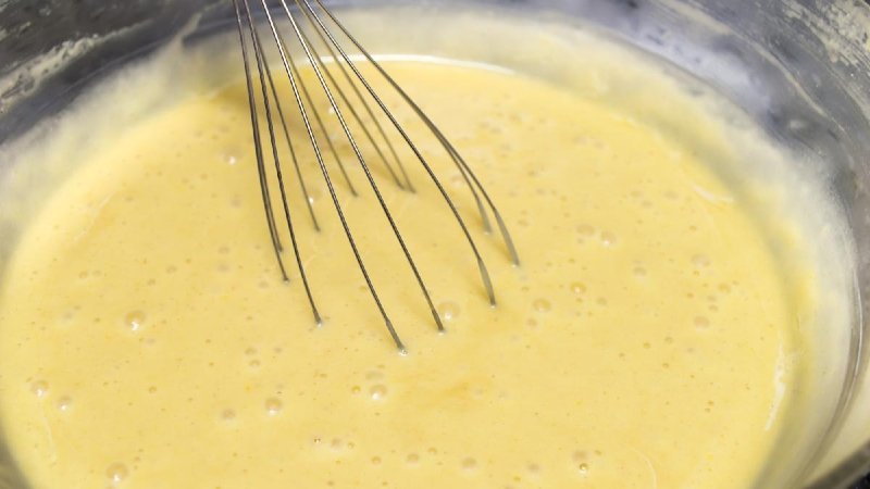 sponge cake batter