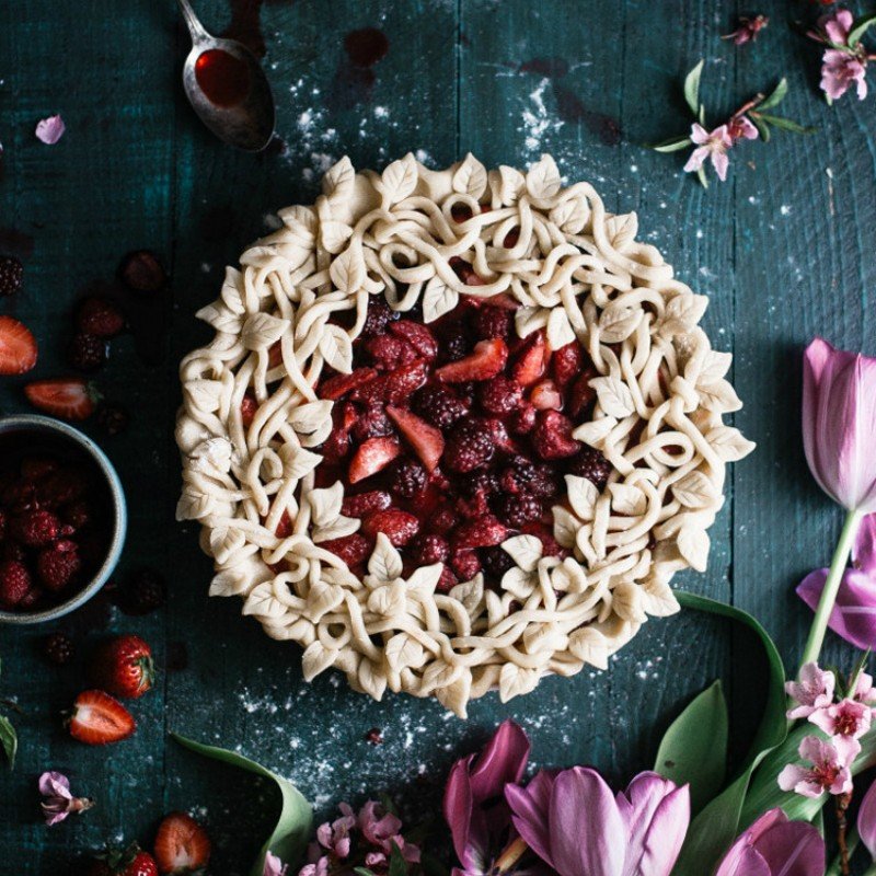 decorative pie crust