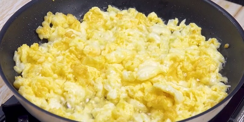 scrambled eggs