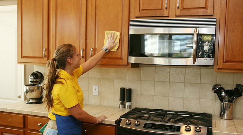 speed cleaning the kitchen