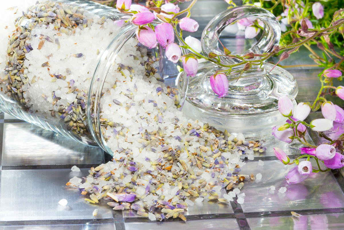 DIY flower fragrance for home