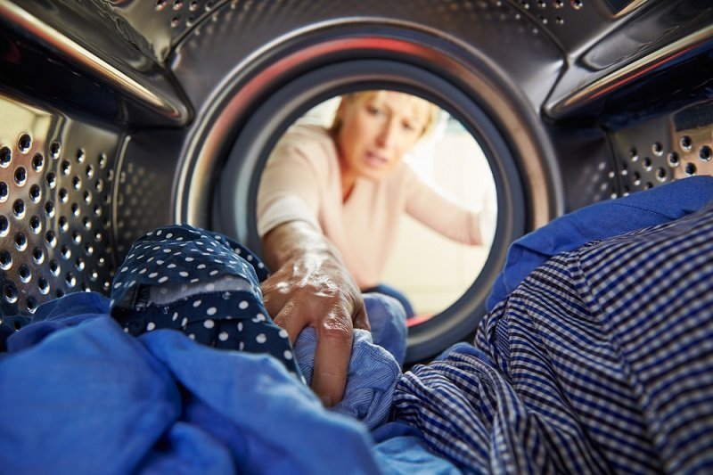 Why You Should Be Washing Your Clothes Less Frequently – Cook It