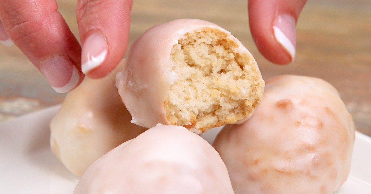 Air Fryer Glazed Doughnut Holes