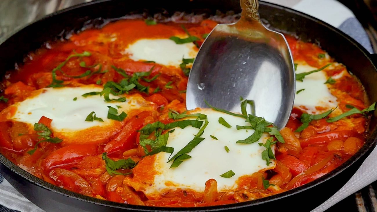 Baked Beans and Eggs Breakfast Recipe – Cook It