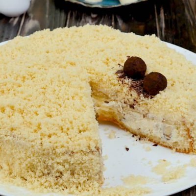 cream cheese banana cake