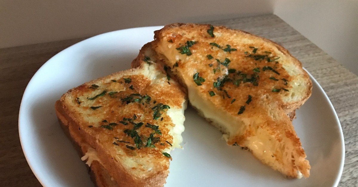 Garlic Bread Grilled Cheese