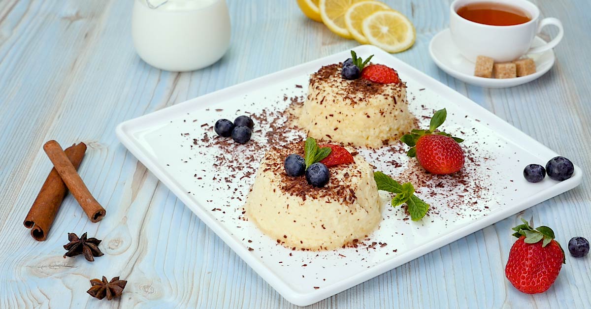 Ginger Mousse Cream With Berries