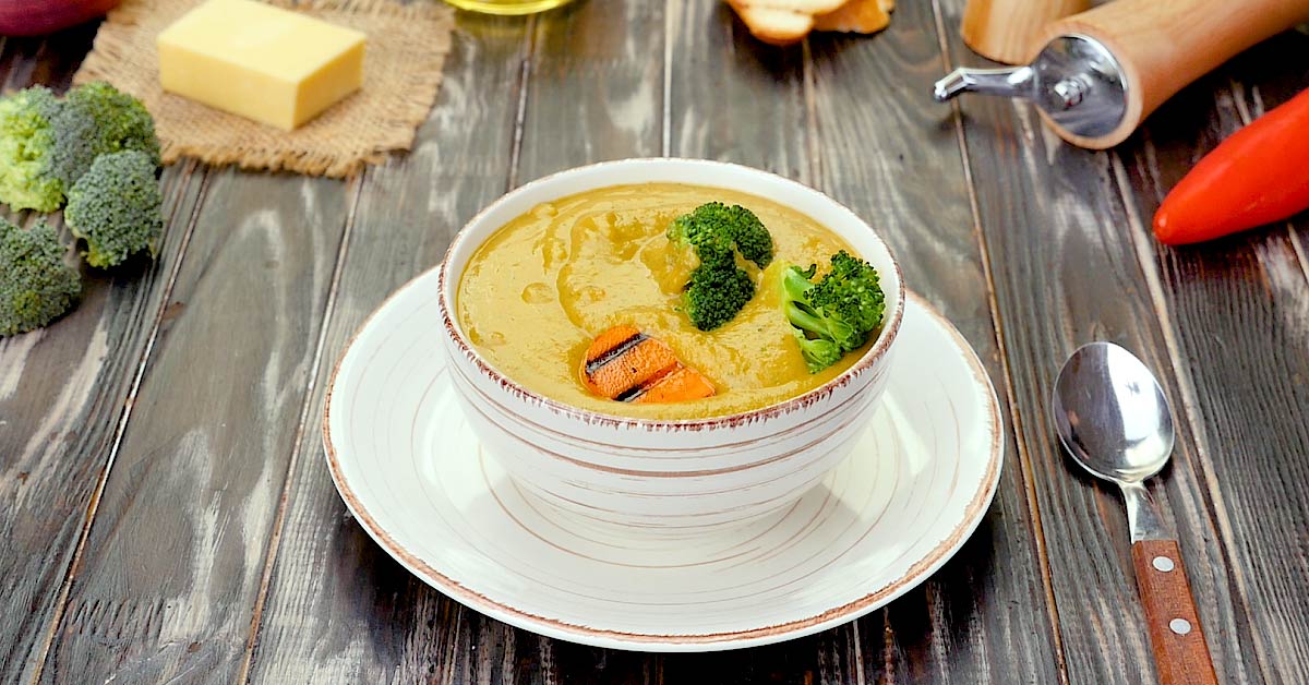 Healthy Broccoli and Cheese Soup
