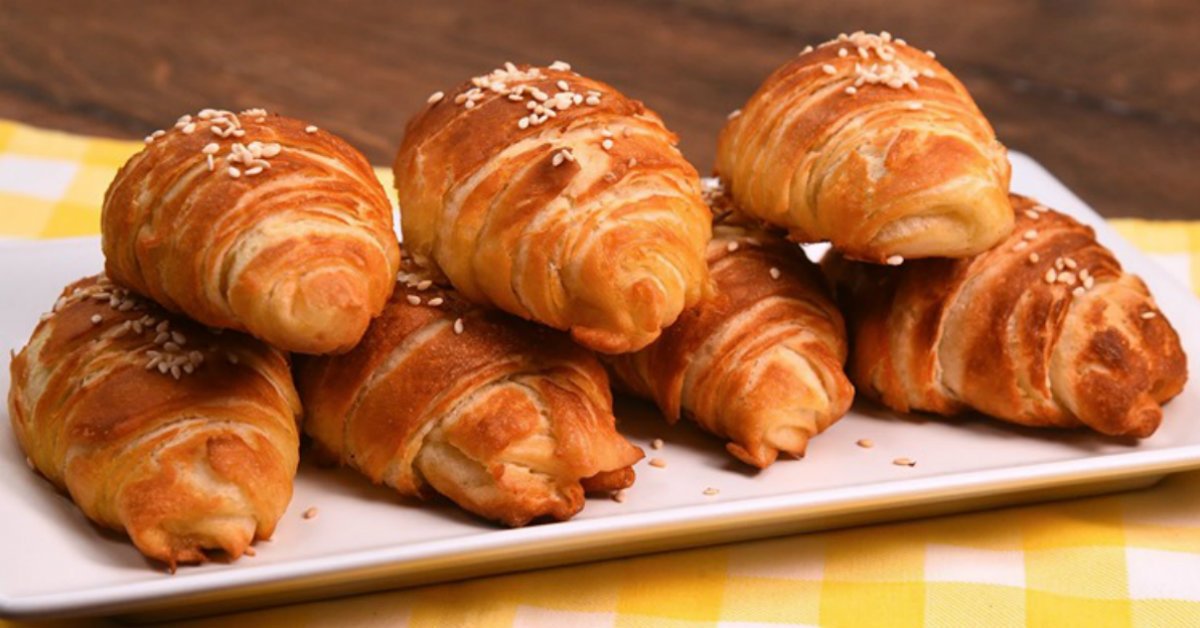 How to Make Flaky Croissants