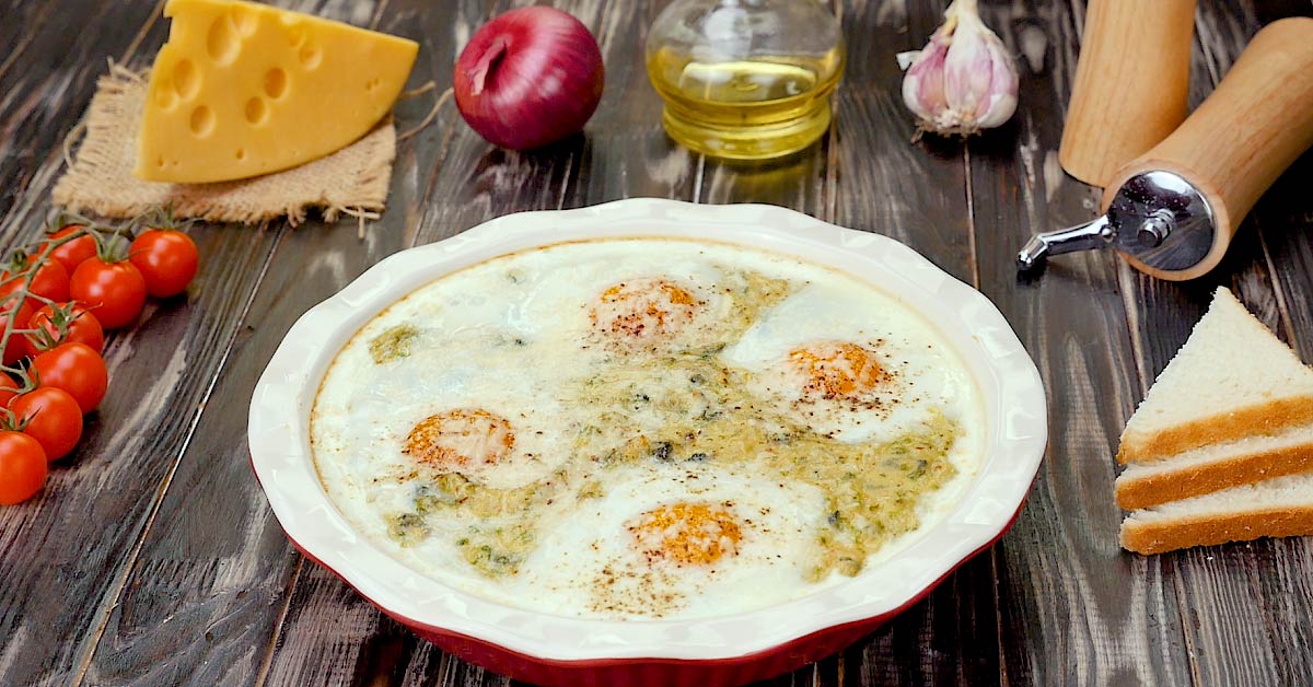 Mouth-Watering Eggs With Spinach