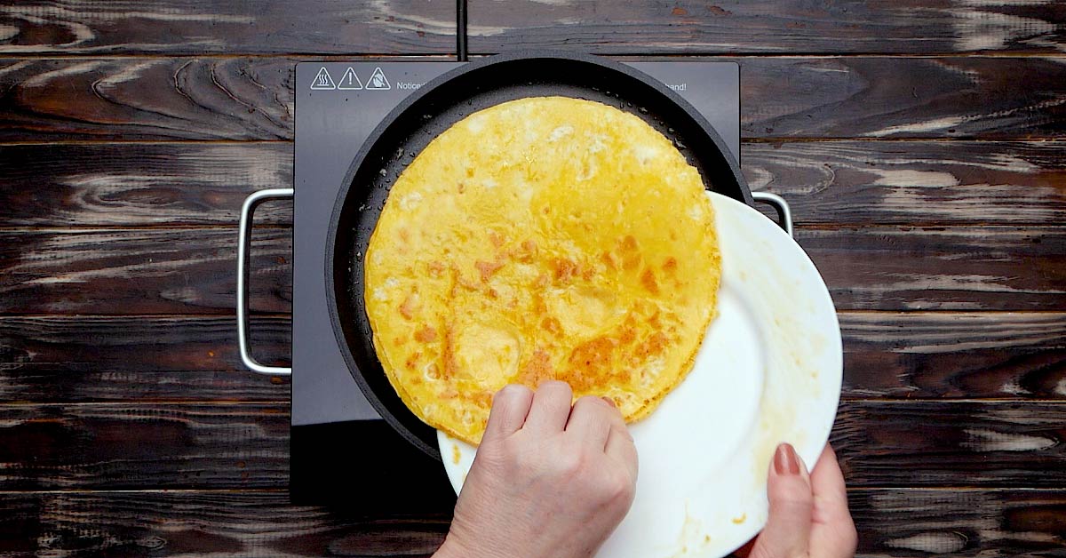 Omelet in Pita Bread With Cheese and Ham