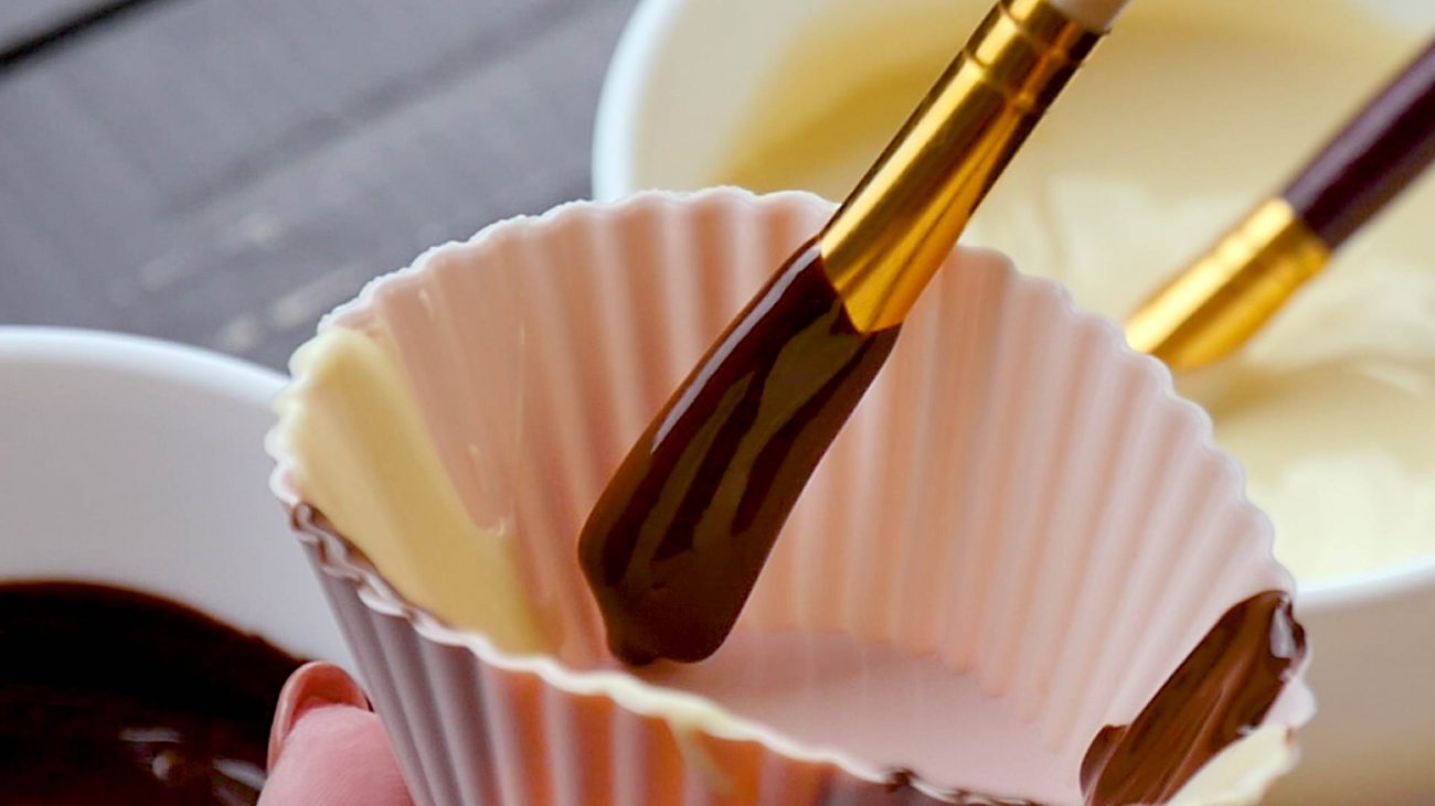 Two-Color Chocolate Cups